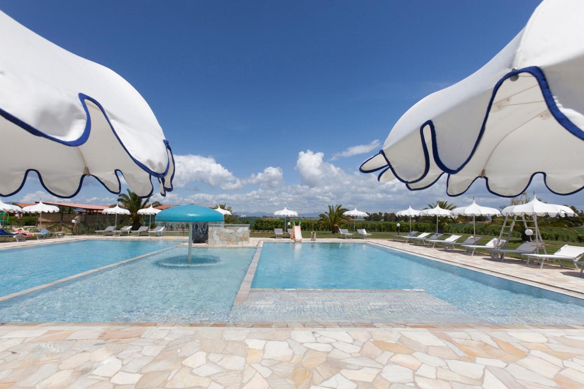 Aparthotel Fattoria Maremmana à Marina di Grosseto Extérieur photo